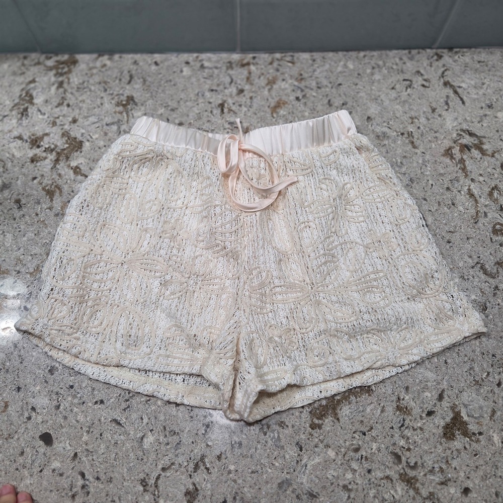 SHEIN Lace Overlay Drawstring‎ Waist Shorts Cream White Size S